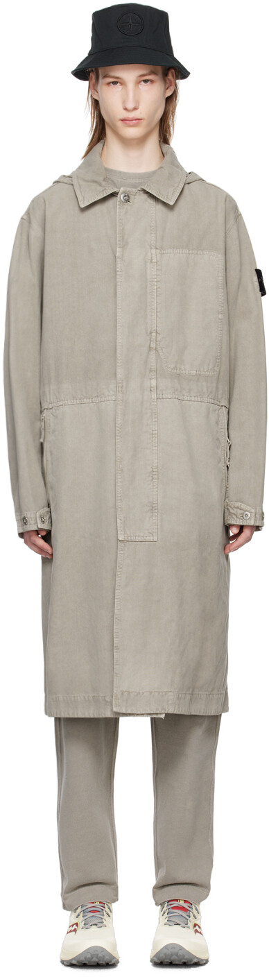 

Серое пальто с нашивками Stone Island, цвет Dust