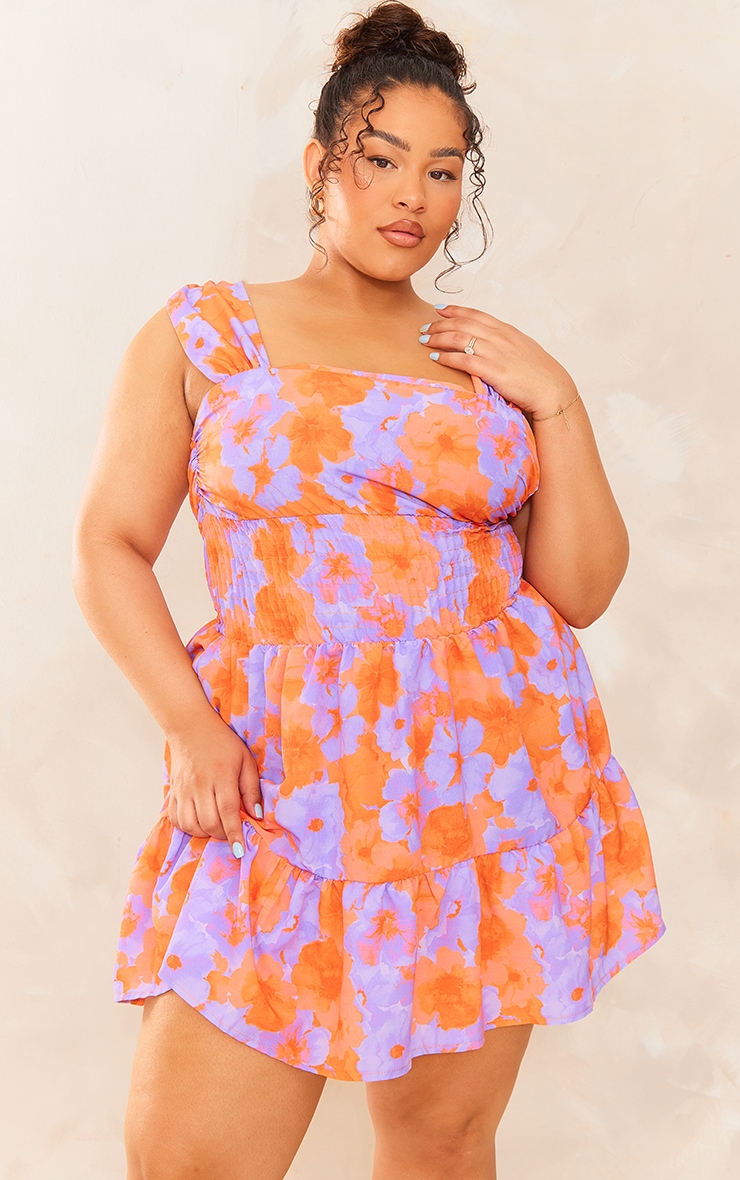 PrettyLittleThing Платье прямого кроя из поплина оранжевого цвета с цветочным принтом