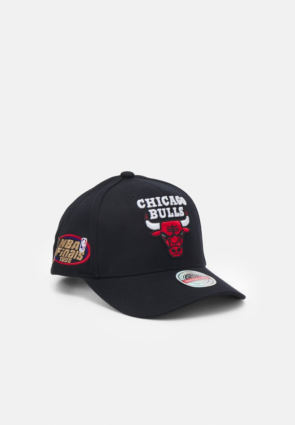 

Бейсболка NBA CHICAGO BULLS TOP SPOT CLASSIC Mitchell & Ness, цвет black