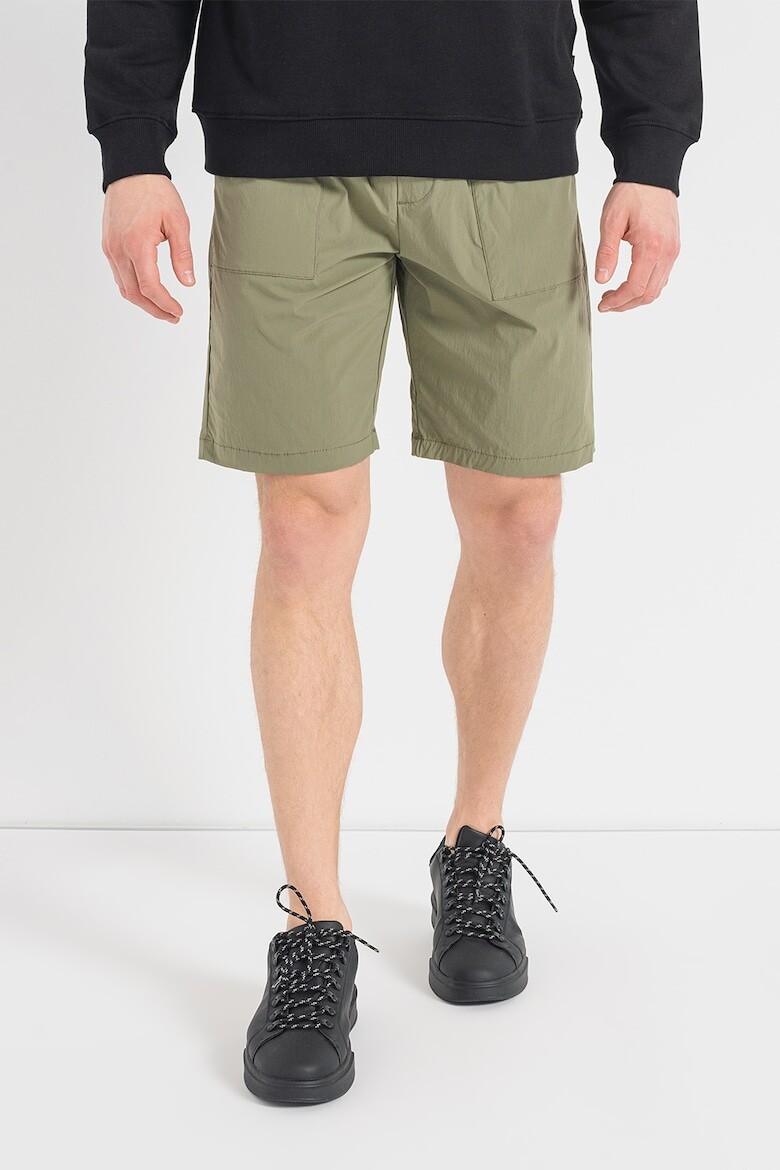 

Короткие брюки с карманами Jack & Jones, зеленый