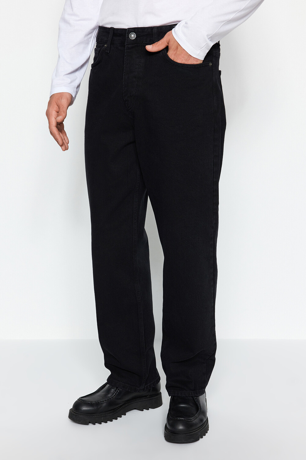 

Джинсы Trendyol Baggy Fit, черный