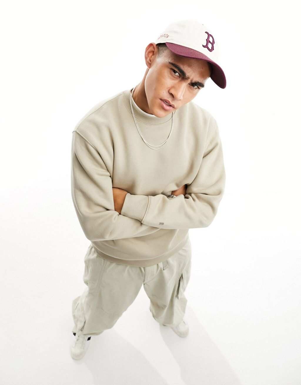 

Бежевый свитшот Pull&Bear