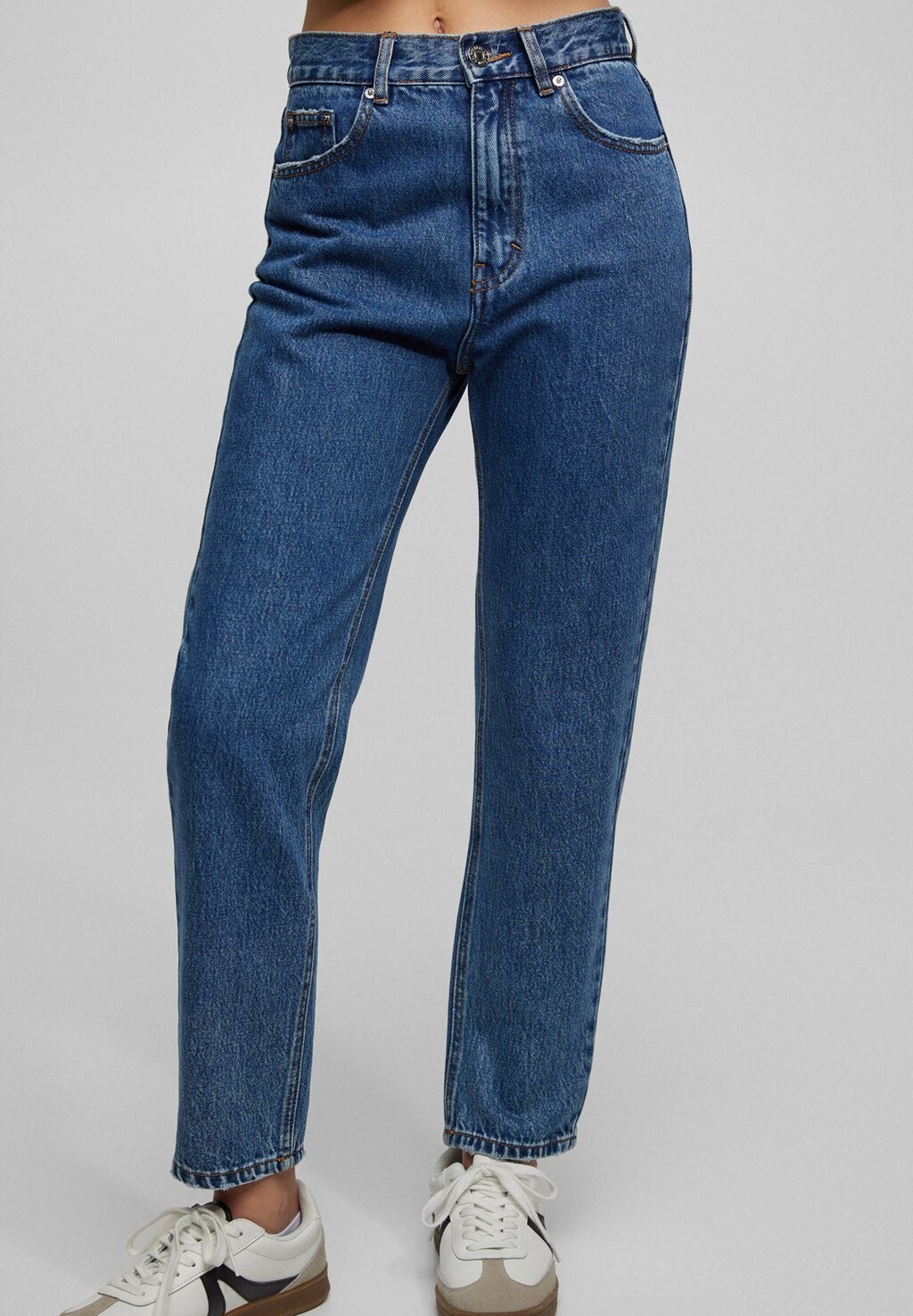 

Джинсы Tapered Fit PULL&BEAR, темно-синий