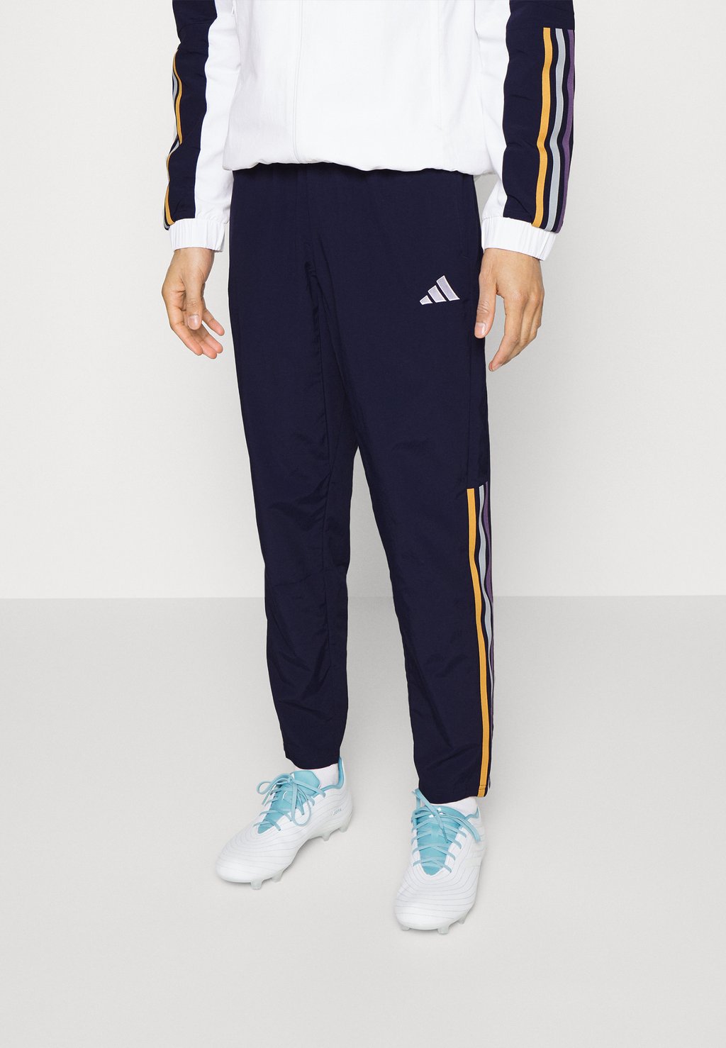 

Спортивные брюки Adidas Real Madrid Presentation Pant, legend inc