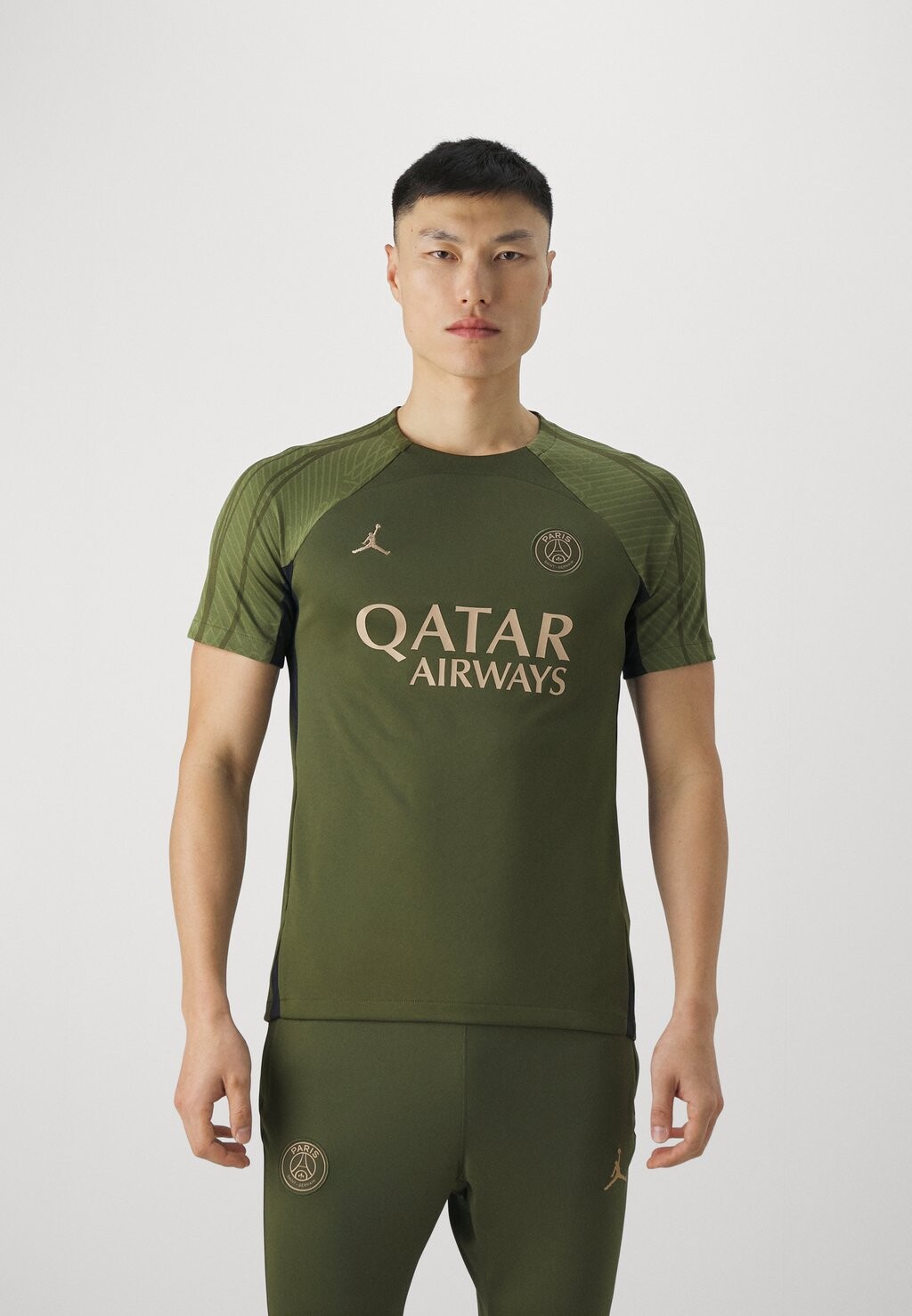 

Спортивная футболка Paris St Germain Strike 4Th Nike, цвет rough green/hemp