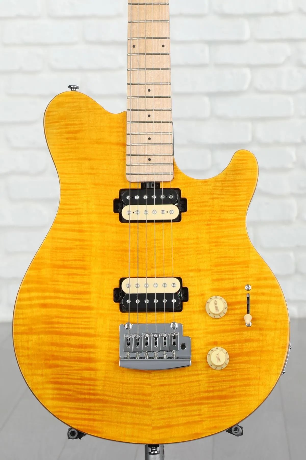 

Электрогитара Sterling By Music Man Axis Flame Maple - Trans Gold