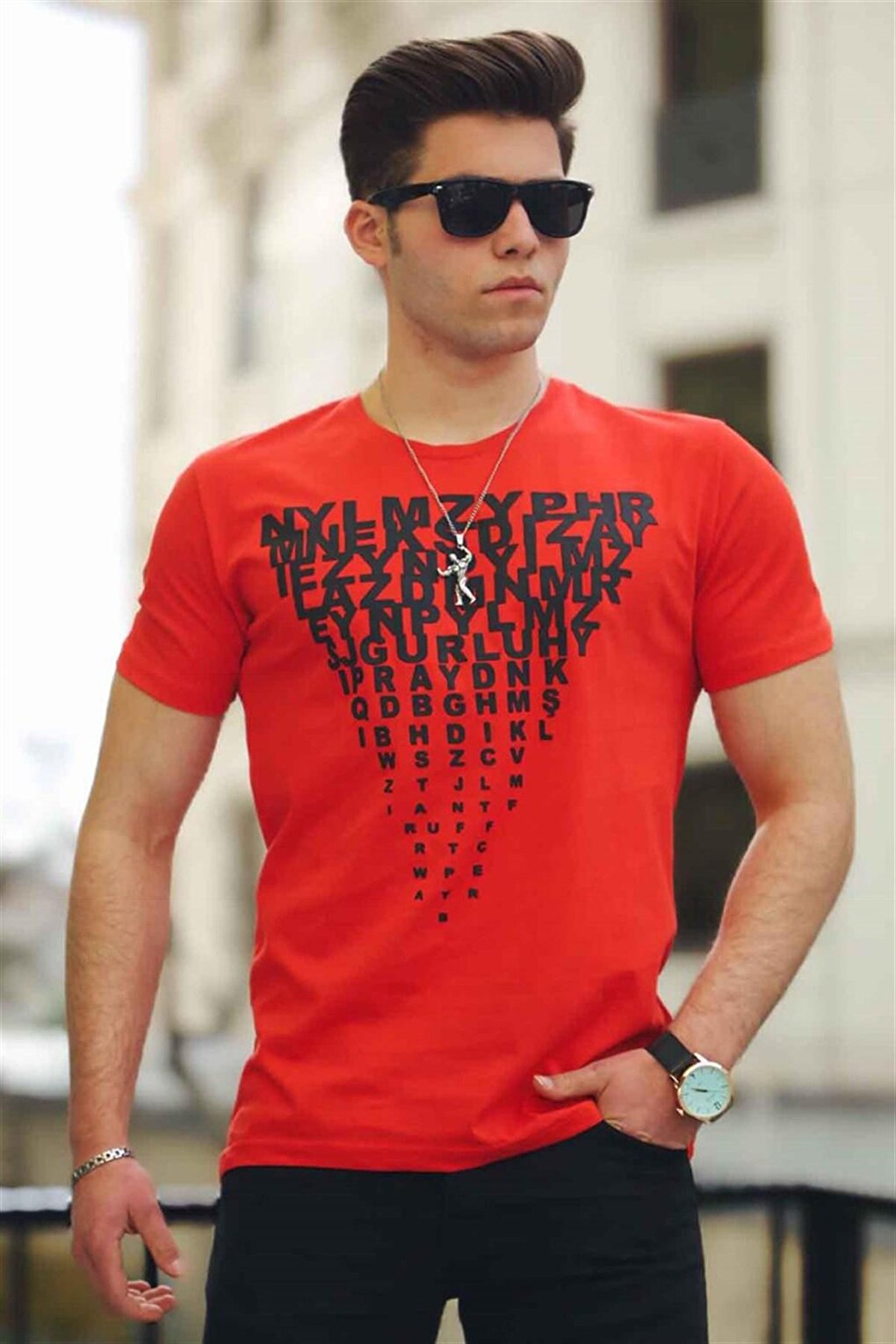Красная мужская футболка с принтом 4471 MADMEXT