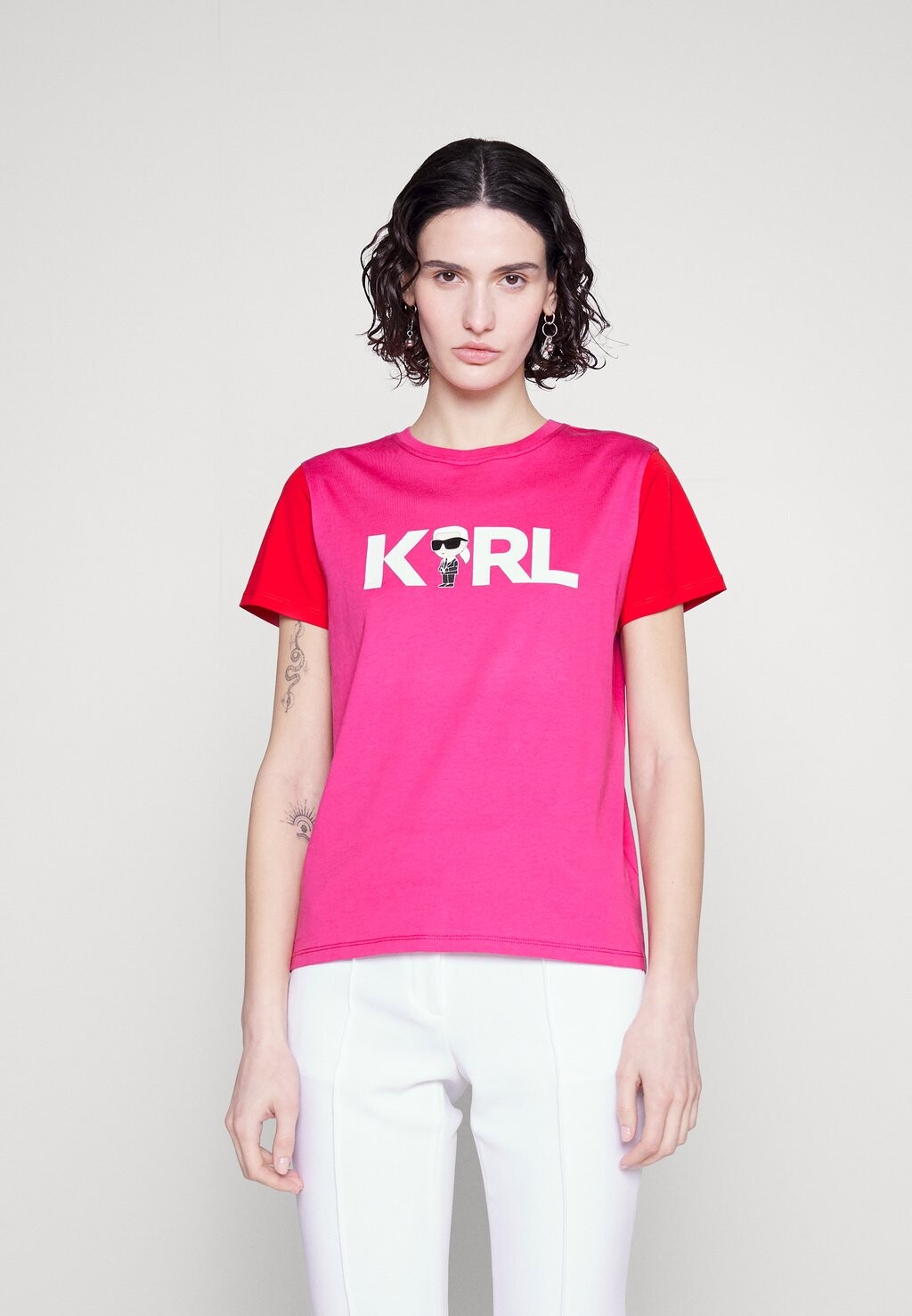 

Футболка с принтом KARL LAGERFELD