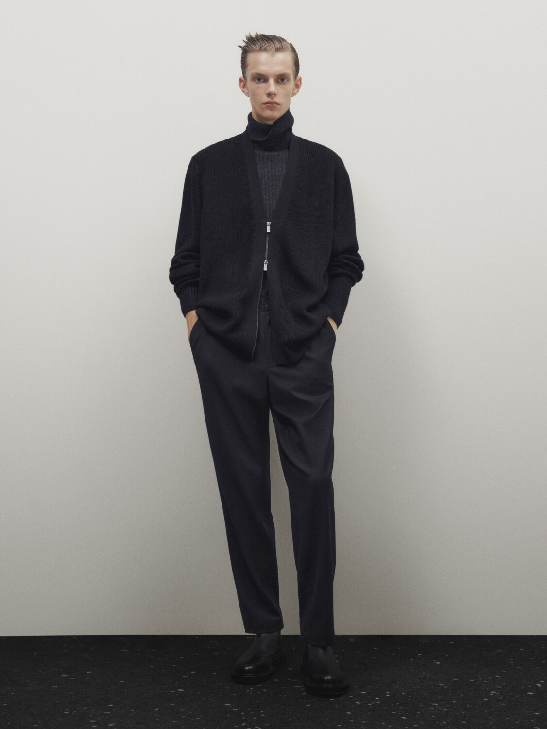 

Трикотажный кардиган на молнии Massimo Dutti, темно-синий
