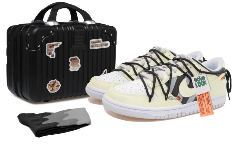 

Женские кроссовки для скейтбординга Nike Dunk