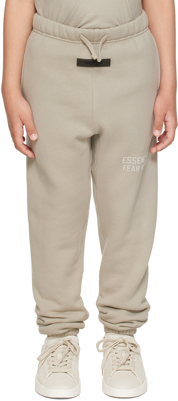 

Детские серые брюки для отдыха на связках Fear of God ESSENTIALS