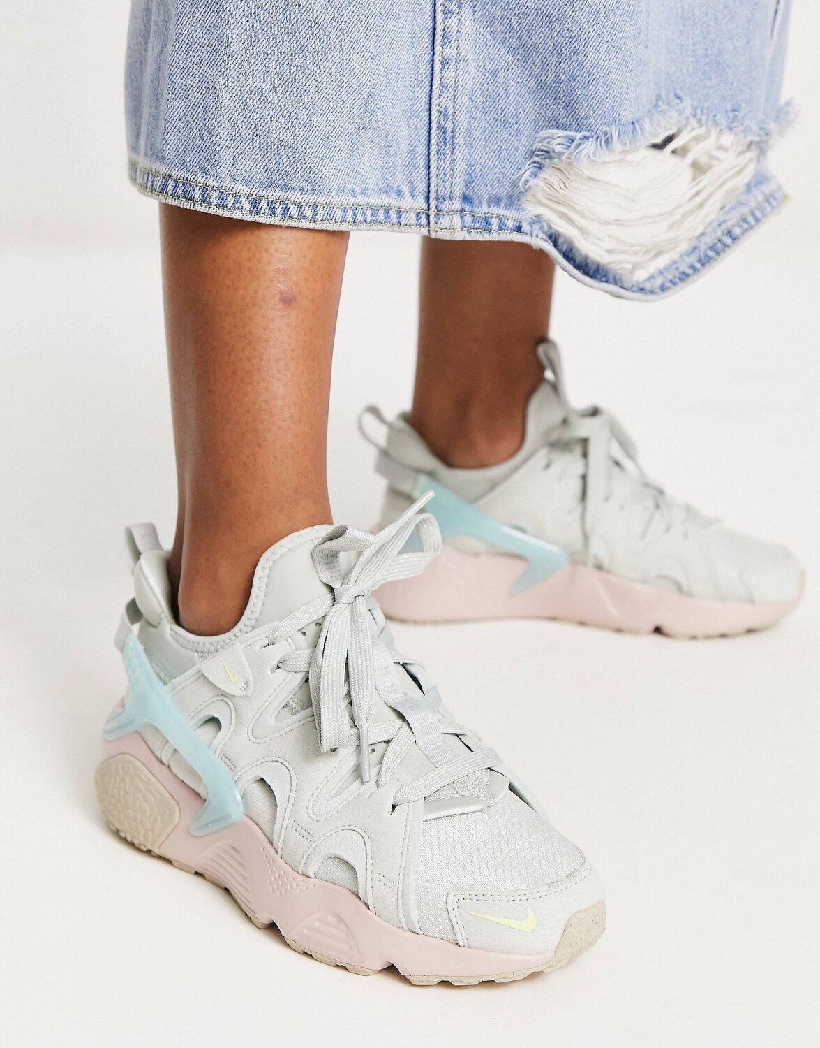 

Синие кроссовки Nike Air Huarache Craft