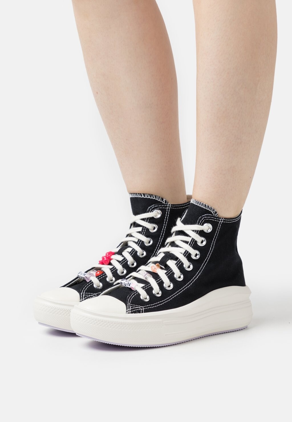 

Высокие кроссовки Converse