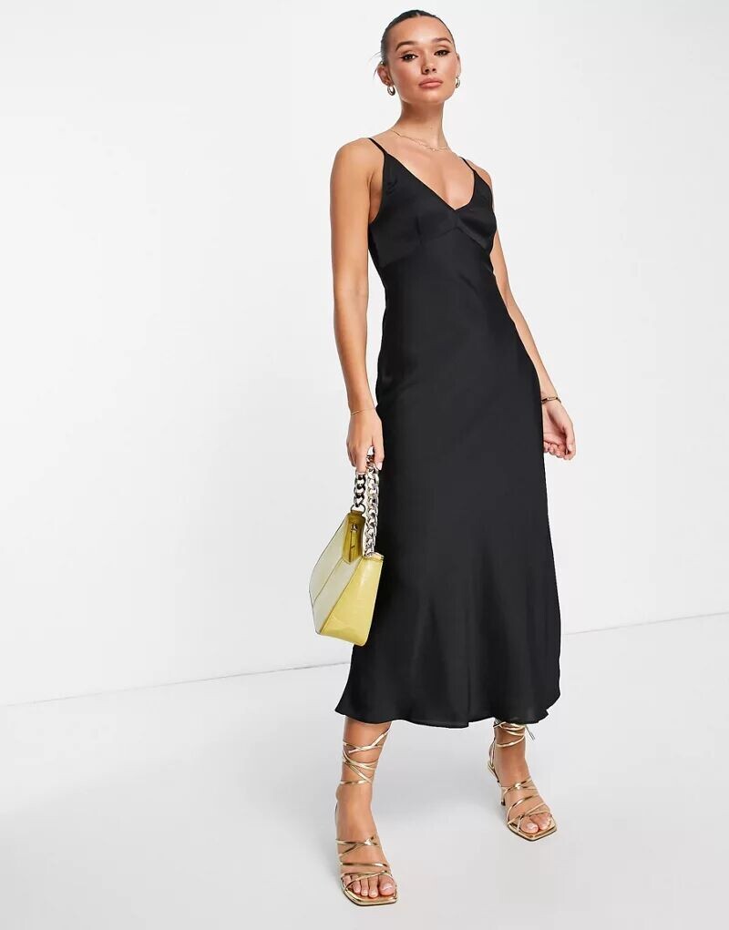 

Длинное свободное платье из черного тисненого атласа ASOS