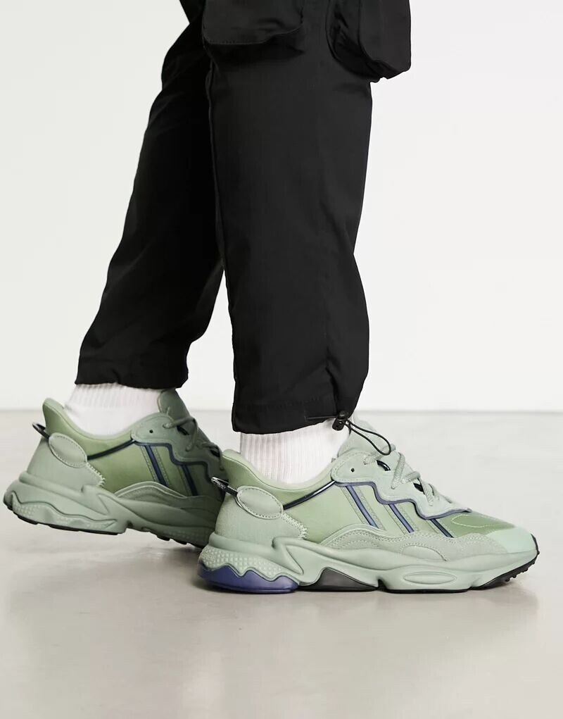 

Зеленые кроссовки adidas Originals Ozweego