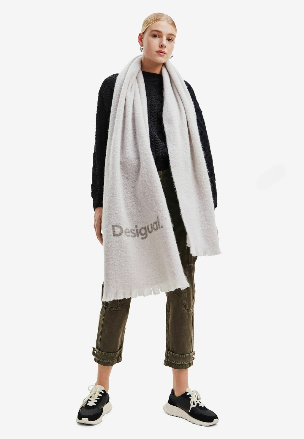 

Шарф ДЛИННЫЙ ЛОГОТИП Desigual, серый