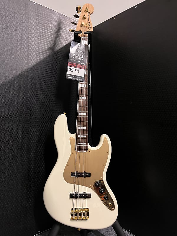 цена Басс гитара Squier 40th Anniversary Gold Edition Jazz Bass 2022 - Present - Olympic White