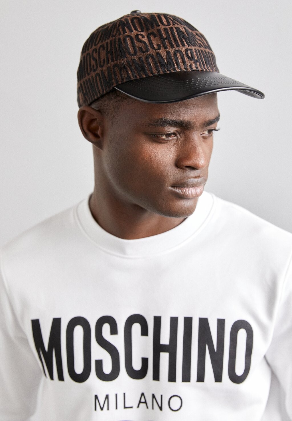 

Кепка MOSCHINO УНИСЕКС, фантазийно-коричневый