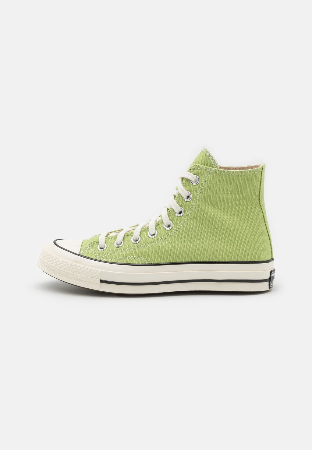 

Высокие кеды Converse