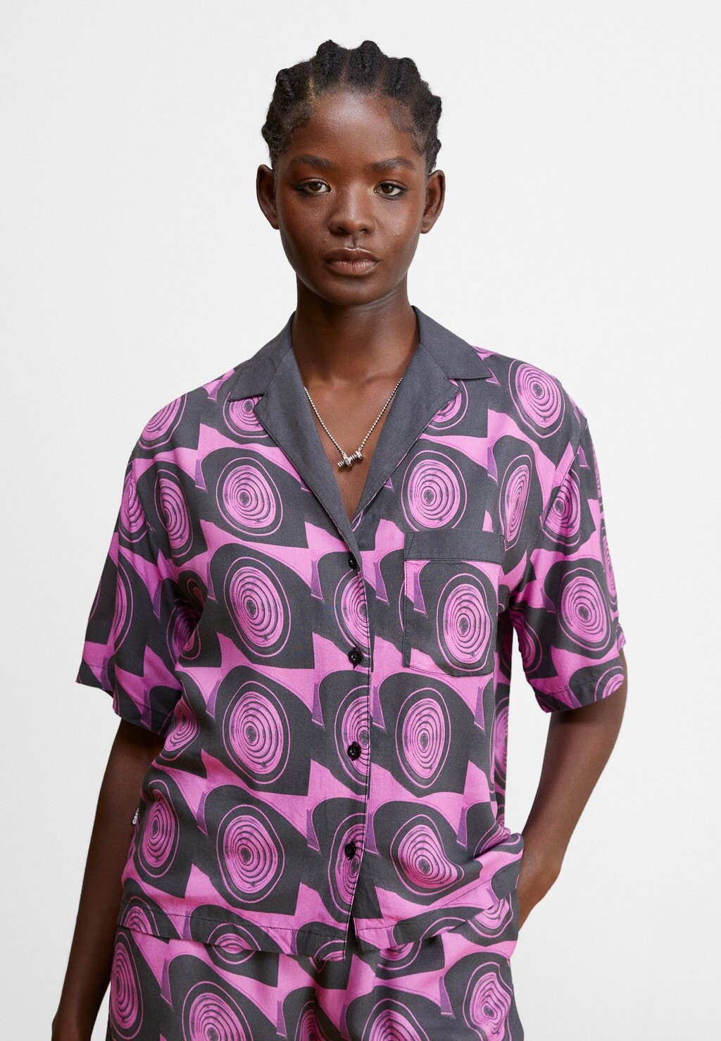 

Блуза на пуговицах Obey Clothing