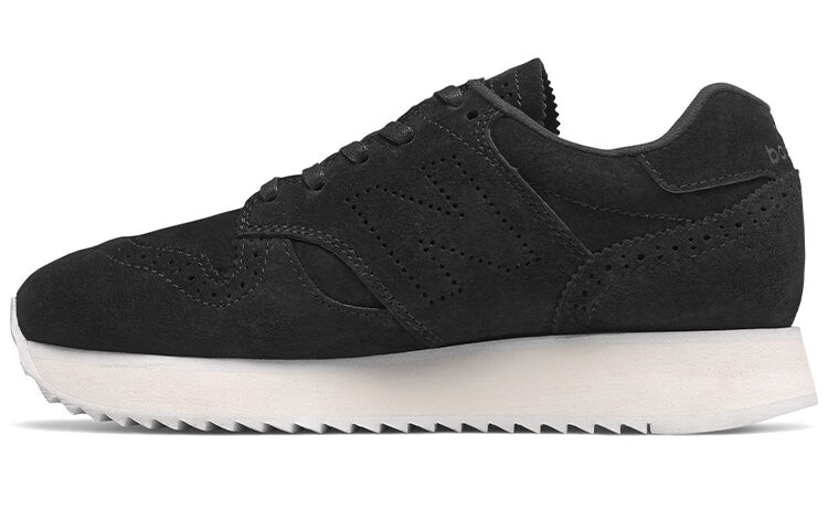 

Кроссовки New Balance 520, черный / белый