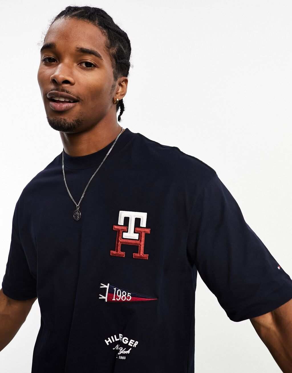 

Темно-синяя футболка с логотипом Tommy Hilfiger, Синий