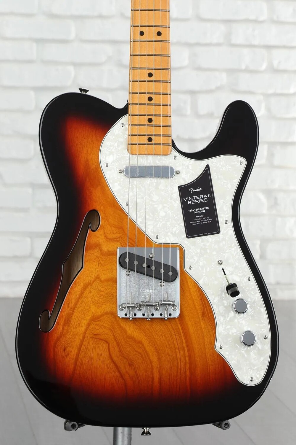 

Новая электрогитара Fender Vintera II '60s Telecaster Thinline - 3-цветный цвет Sunburst