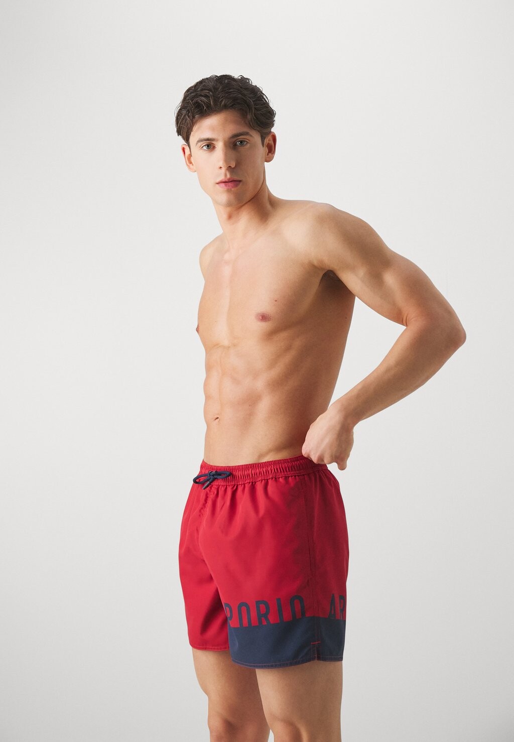

Плавательные шорты Emporio Armani, красный