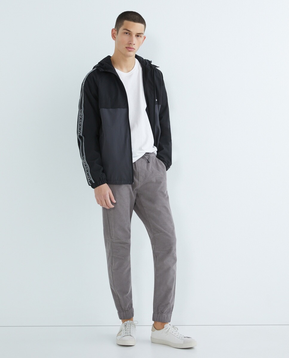 

Легкая мужская куртка Jack & Jones, черный