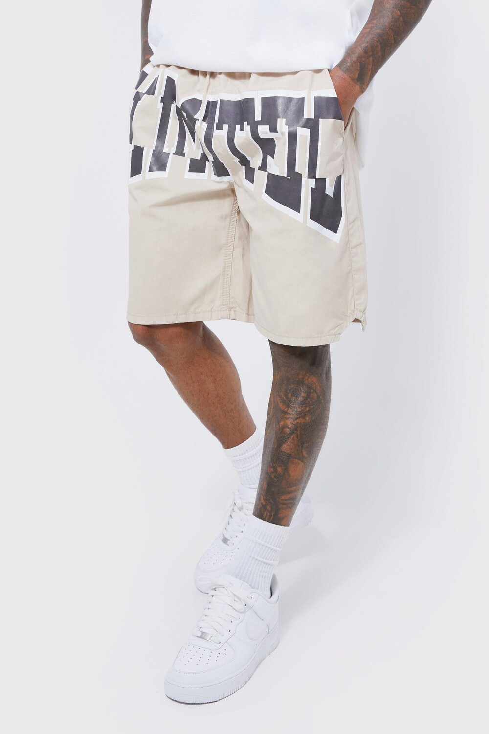 

Шорты elasitc waist basketball limited с принтом Boohoo, серый