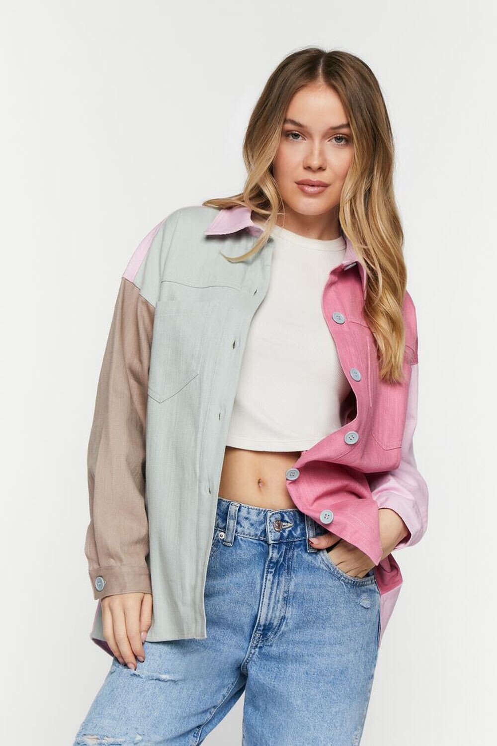 

Джинсовая куртка с цветными блоками Forever 21, деним