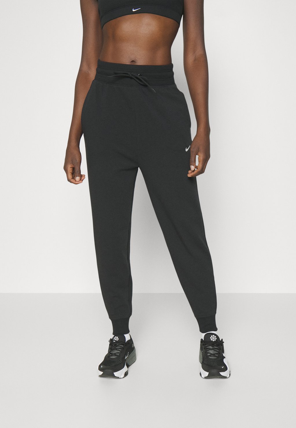 

Спортивные брюки ONE JOGGER PANT Nike, черный/белый