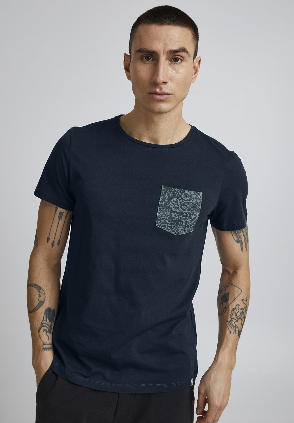 

Футболка с принтом PRYANIS 11 Project, цвет dress blues