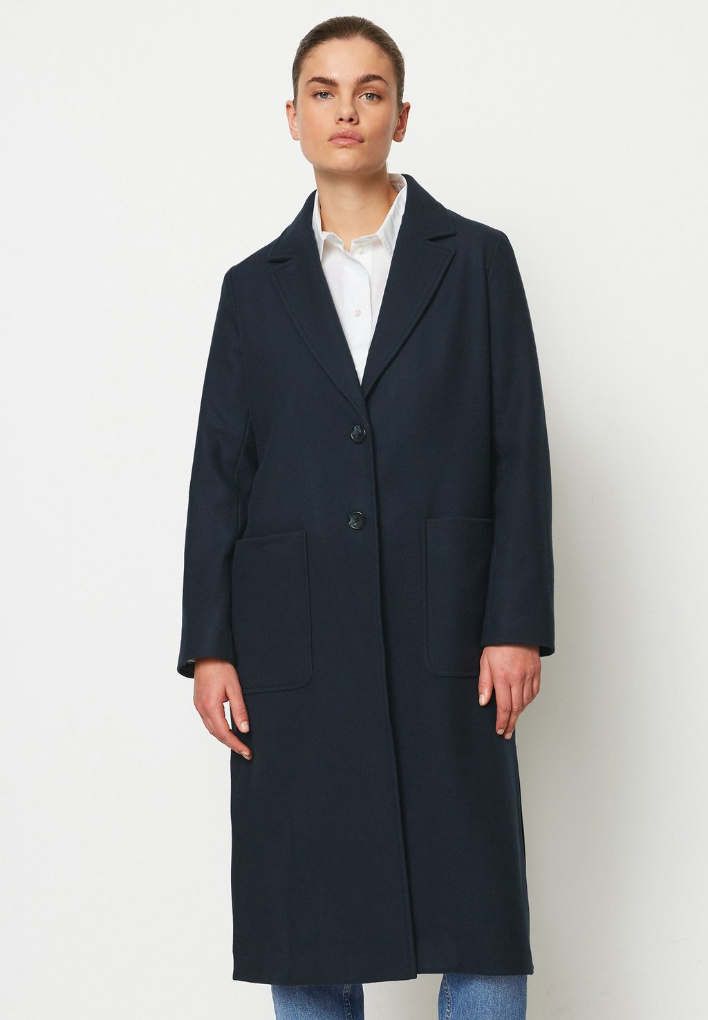 

Классическое пальто COAT LONG SIDE SLITS FITTED PATCHED POCKETS LAPEL COLLAR Marc O'Polo, цвет deep blue sea