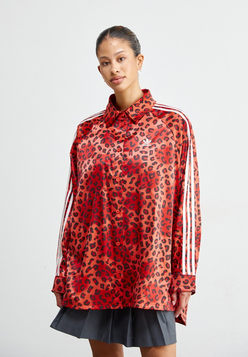 

Рубашка adidas Originals, ярко-красная