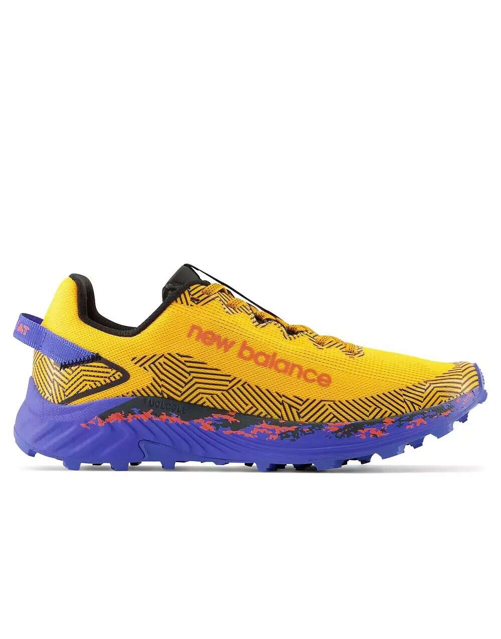 

Оранжевые кроссовки New Balance Fuelcell Summit Unknown v4