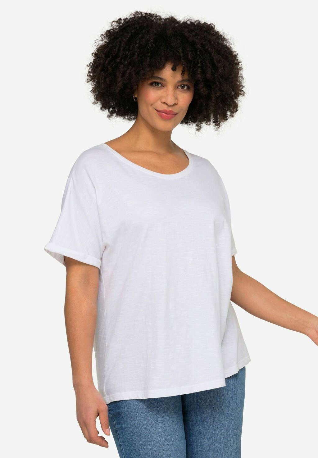 

Базовая футболка OVERSIZED, RUNDHALS, HALBARM Angel of Style, цвет weiß