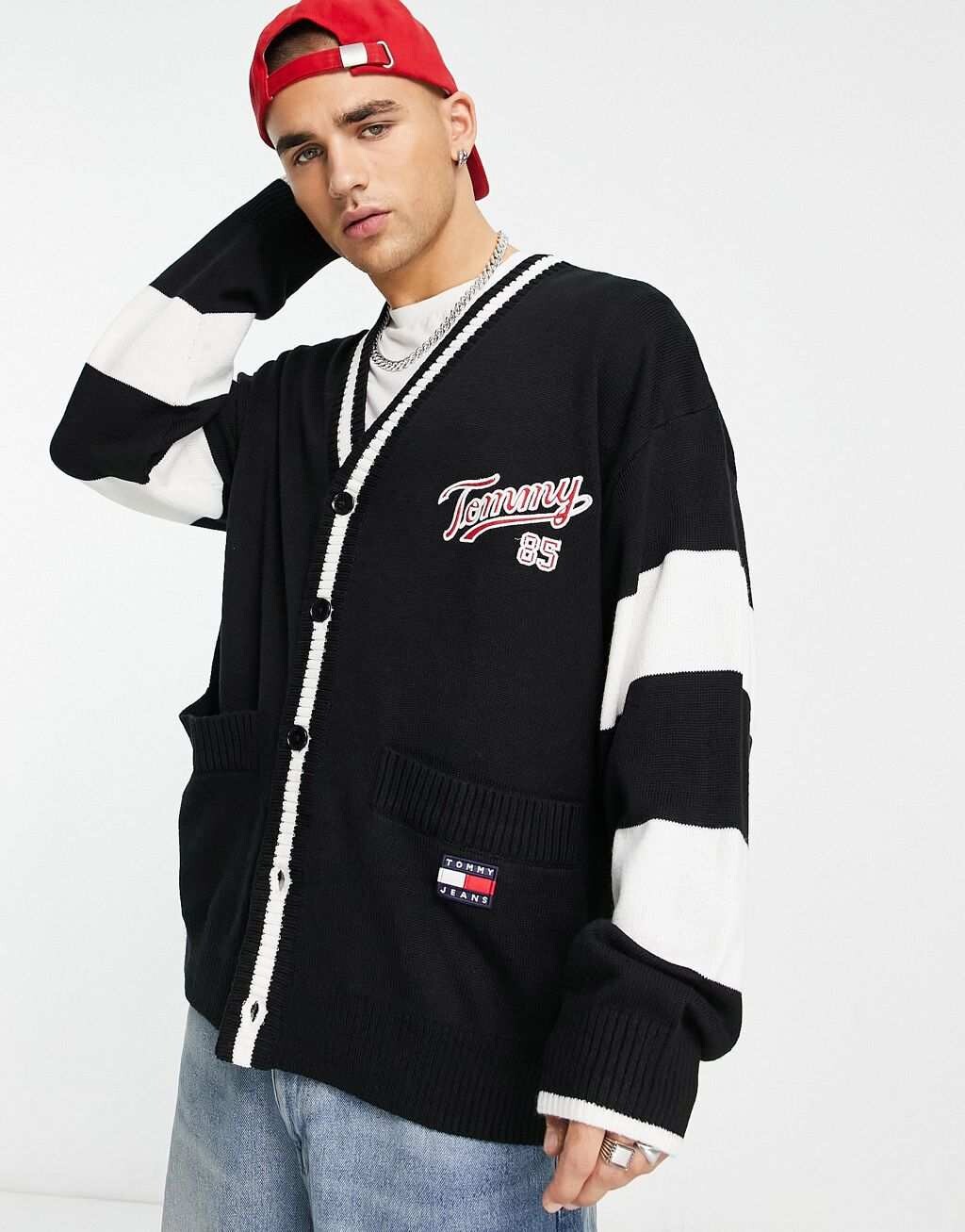 

Черный вязаный кардиган оверсайз с логотипом Tommy Jeans