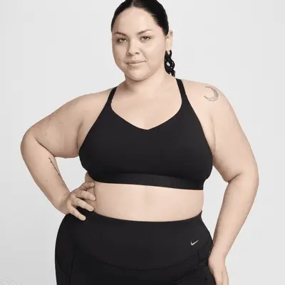 

Спортивный бюстгальтер Nike Indy Light Support, черный