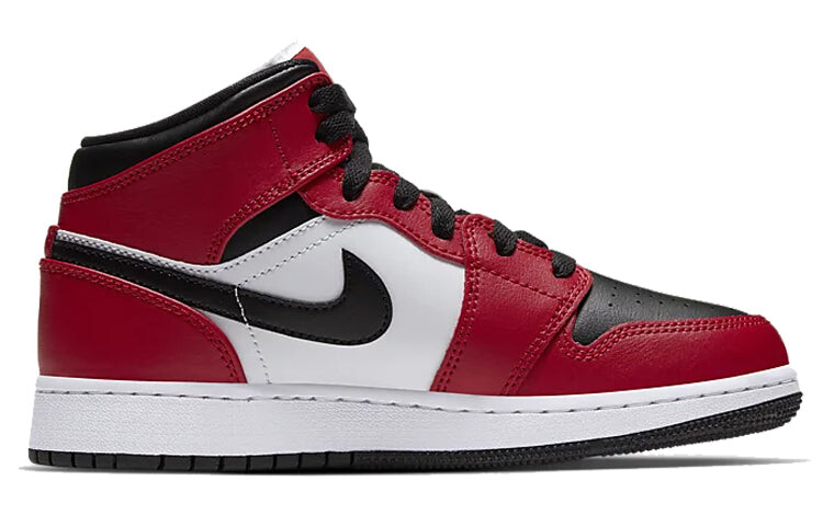 

Кроссовки Jordan 1 Mid Chicago Black Toe