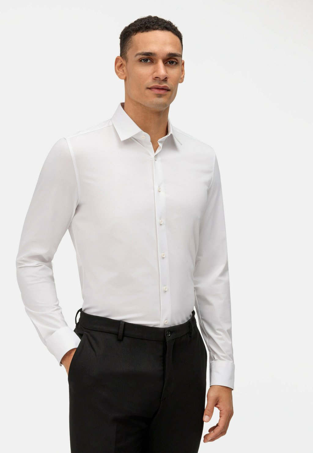Рубашка 24/SEVEN MODERN FIT Olymp Luxor, цвет white триммер olymp hairmaster z3c