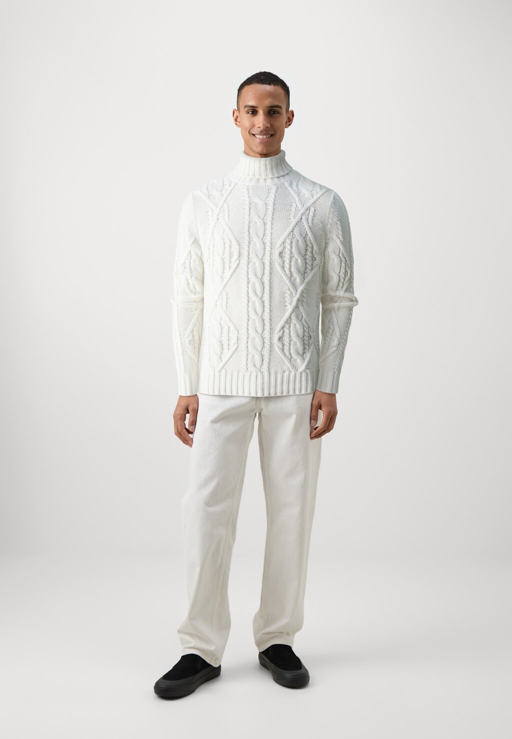 

Джемпер ROLLNECK FTC Cashmere, цвет Pristine White