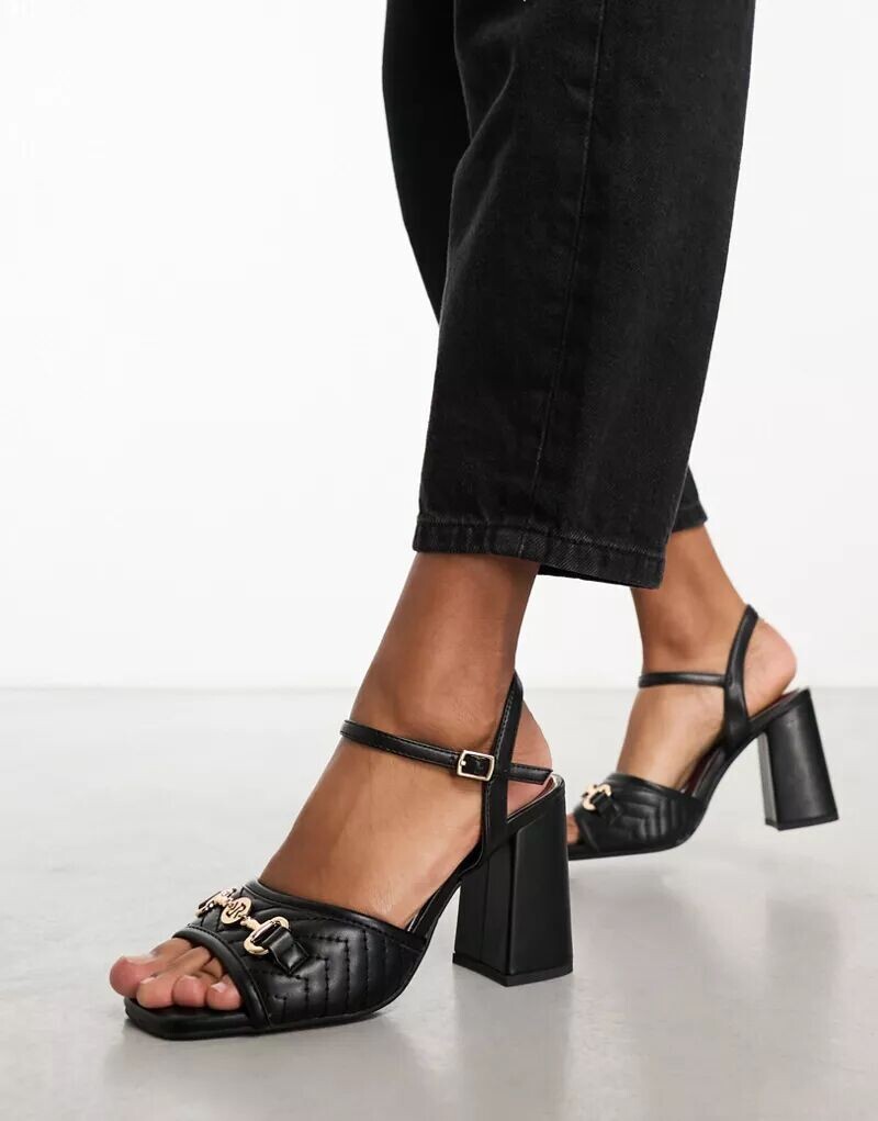 

Черные босоножки на каблуке с пряжкой River Island
