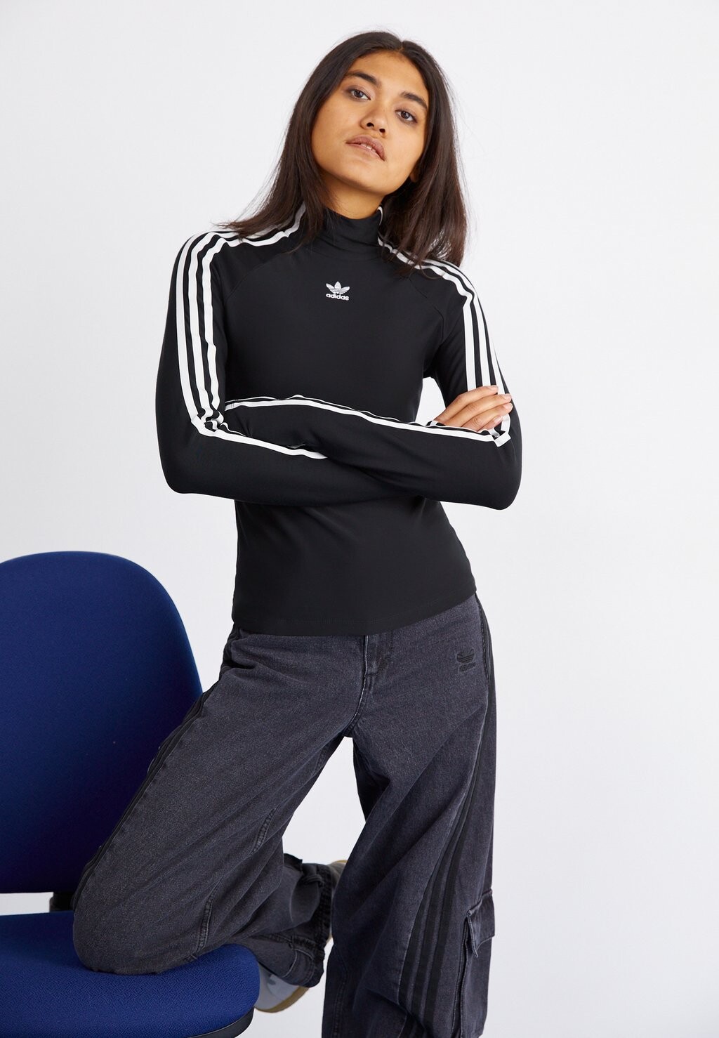

Футболка с длинным рукавом adidas Originals, черная, Черный