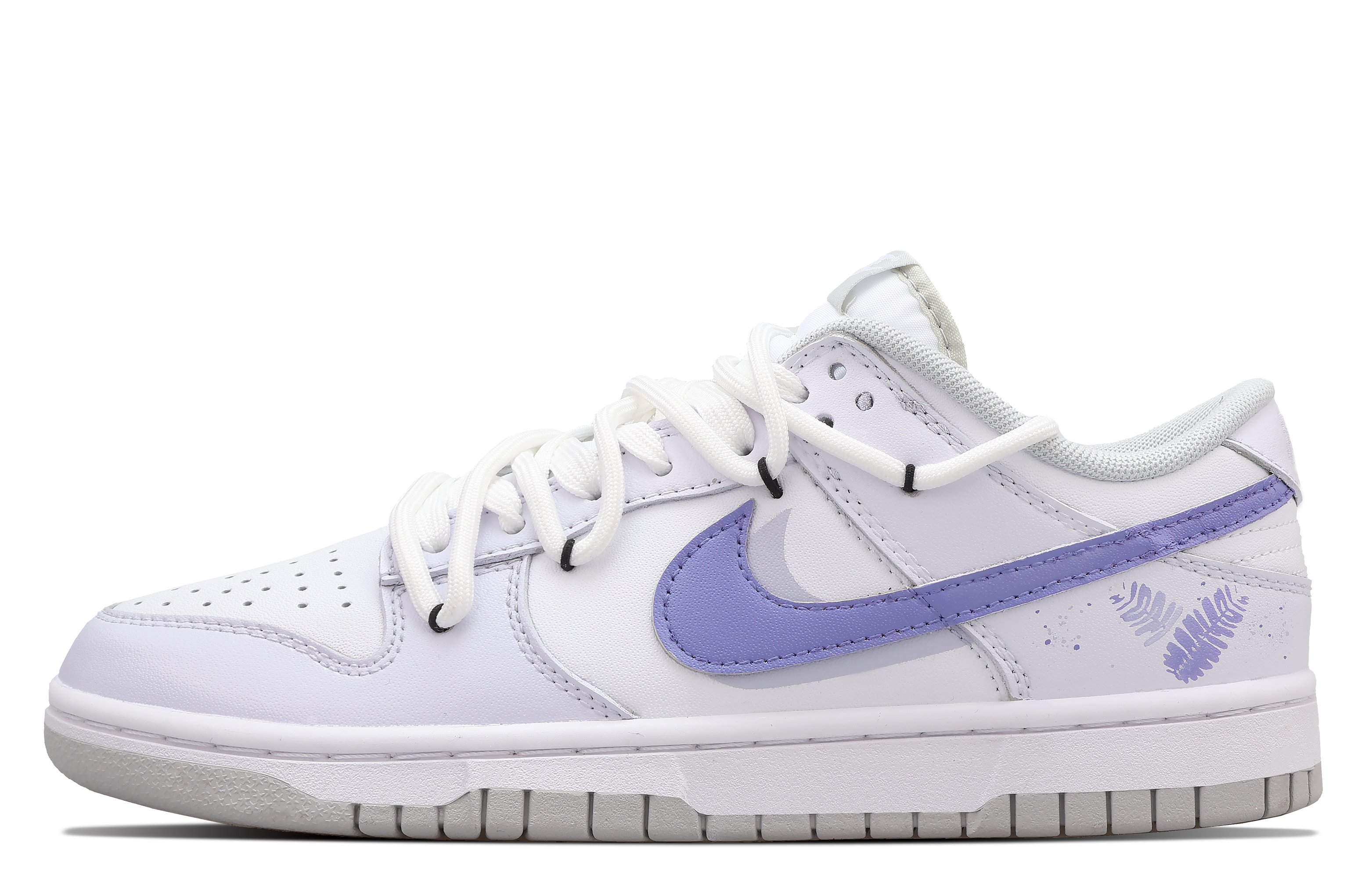 

Кроссовки Nike Dunk Skateboarding Shoes Women's Low-top Purple, фиолетовый