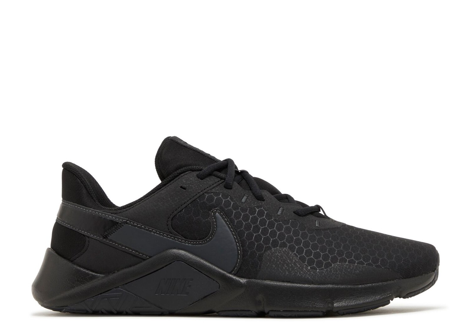 Кроссовки Nike Legend Essential 2 'Black', черный