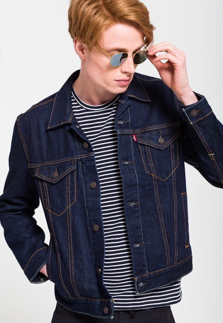 

Солнцезащитные очки Ray-Ban