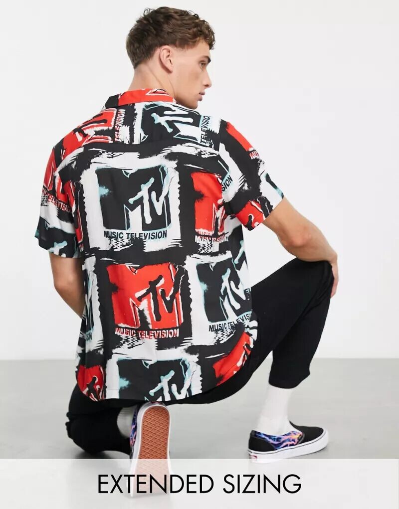 

Рубашка свободного кроя ASOS с принтом MTV и воротником с лацканами