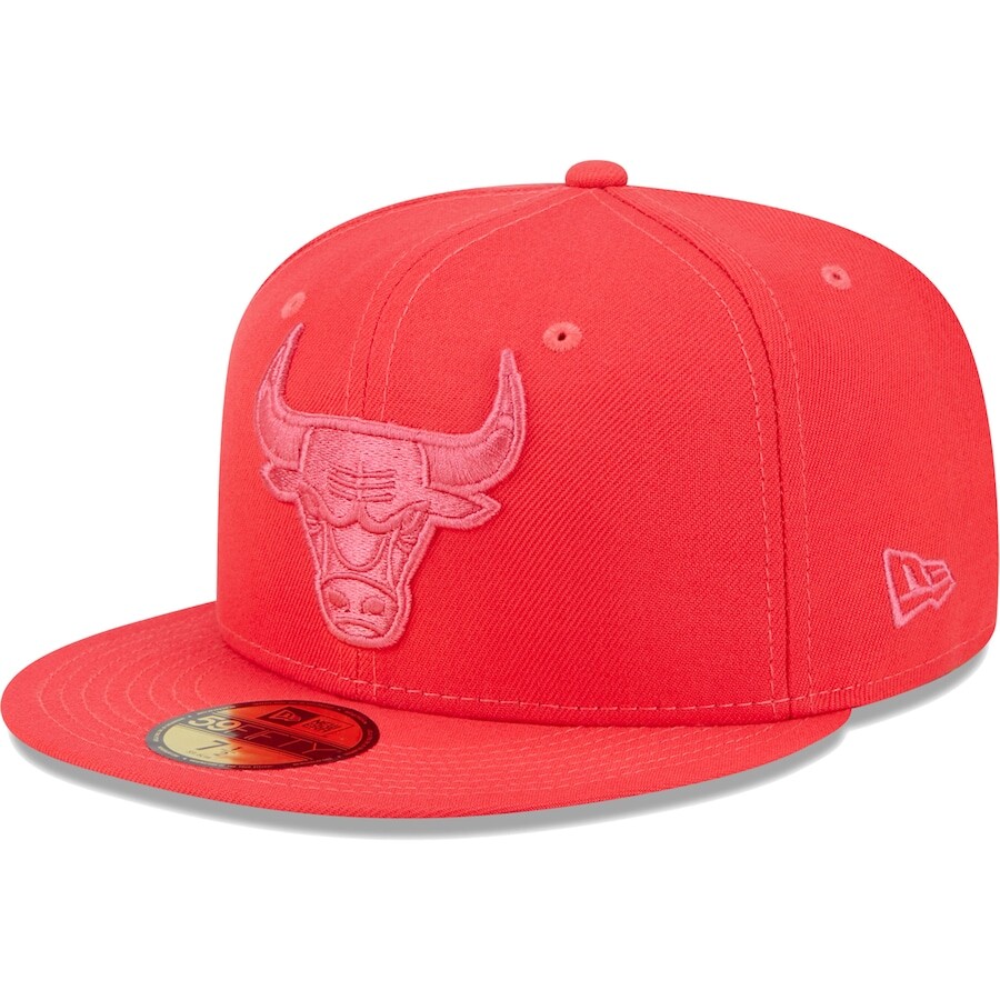 

Бейсболка New Era Chicago Bulls, красный