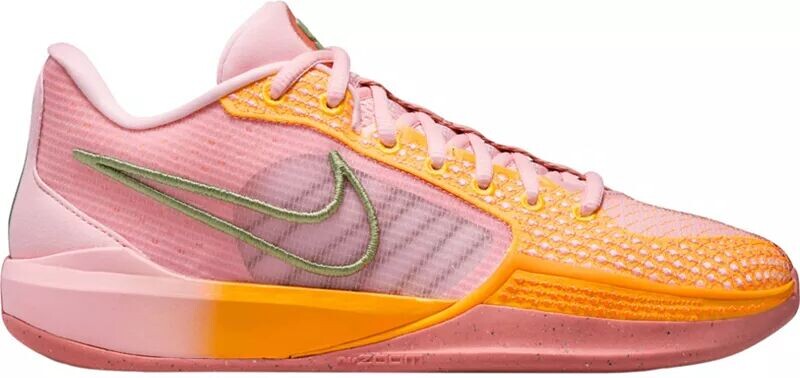 

Баскетбольные кроссовки Nike Sabrina 1